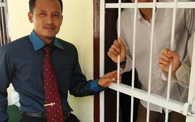 HAK TERSANGKA DAN TERDAKWA DALAM PENYIDIKAN, PENUNTUTAN, DAN PERSIDANGAN PENGADILAN